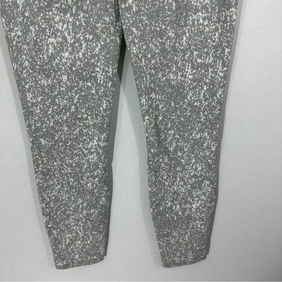 NWT Spanx Jean-ish Legging in Speckled Gray - Picture 8 of 12